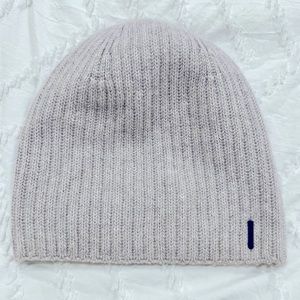 Love Your Melon - Light Gray Cashmere Beanie Worn maybe 2x. Comes with the bag!